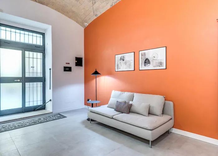 Spacious Close Vatican Appartement